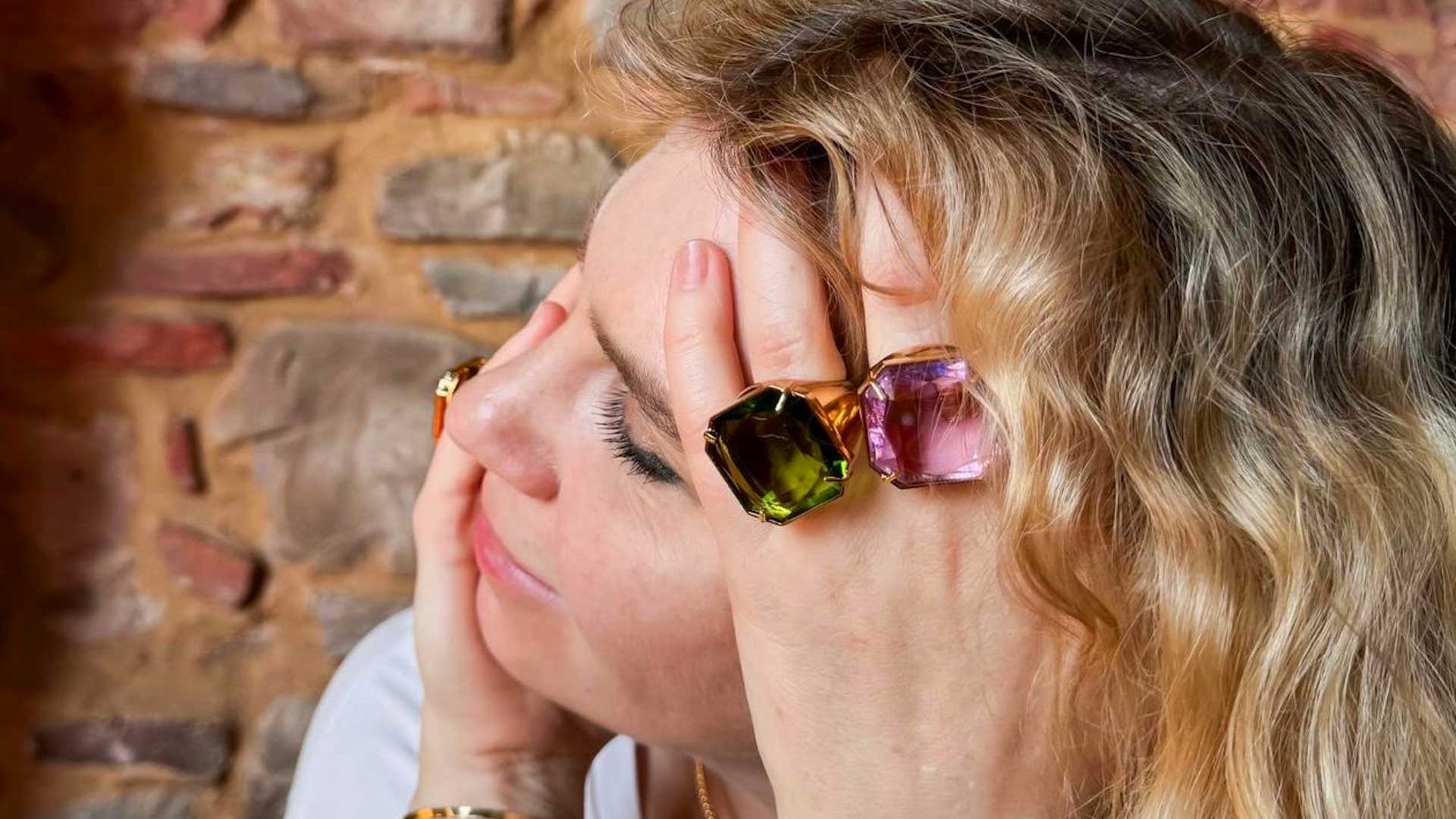 RETURNS WITHIN 14 DAYS